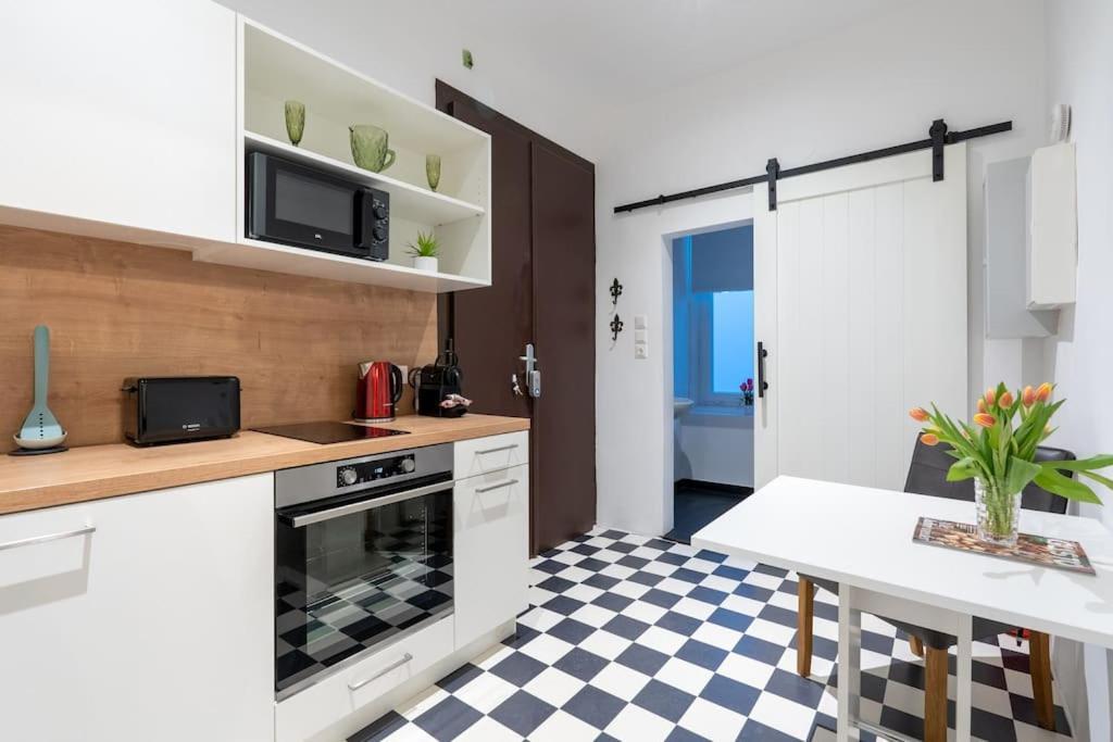 Practical 1Br Flat By Center By Hm Διαμέρισμα Βιέννη Εξωτερικό φωτογραφία