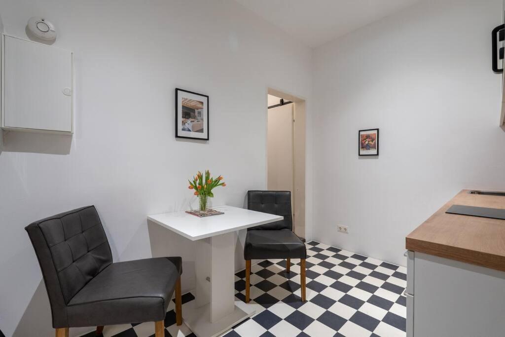 Practical 1Br Flat By Center By Hm Διαμέρισμα Βιέννη Εξωτερικό φωτογραφία